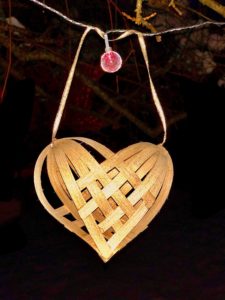 coeur en bande de rotin